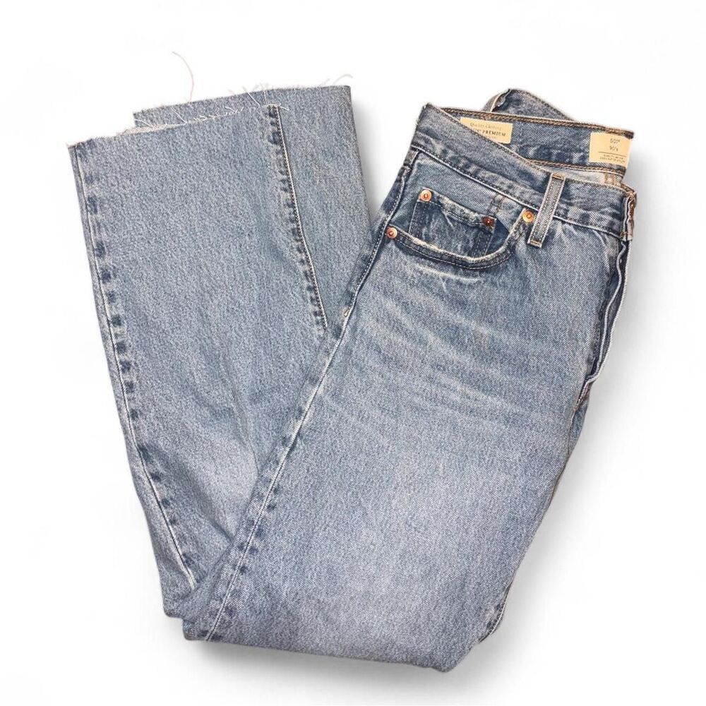 Levi’s Premium 501 Cropped Jeans Light Wash High Rise Straight Leg